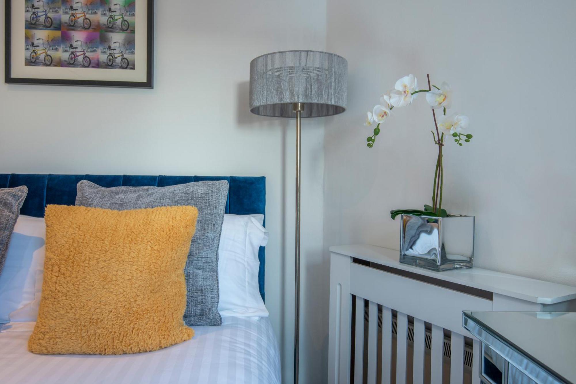 דירות 2 Bed Town House With Garden In Hackney, לונדון מראה חיצוני תמונה