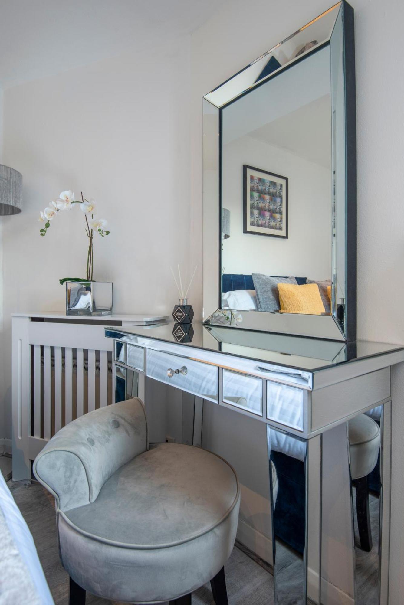 דירות 2 Bed Town House With Garden In Hackney, לונדון מראה חיצוני תמונה