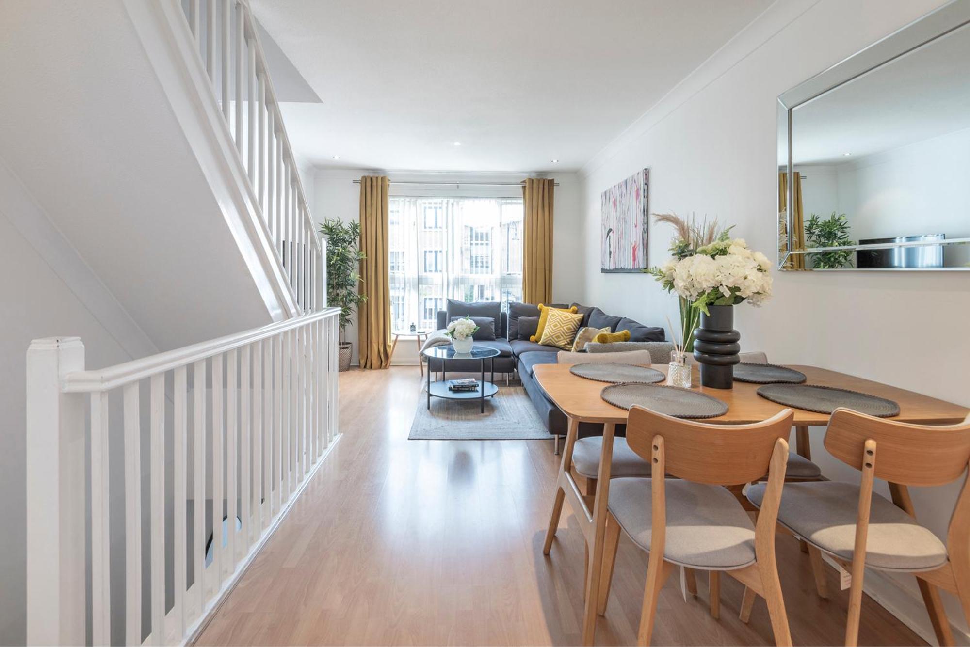 דירות 2 Bed Town House With Garden In Hackney, לונדון מראה חיצוני תמונה